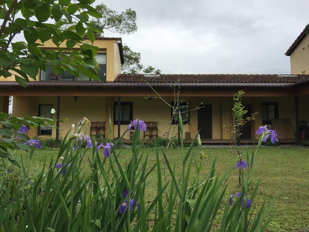 麵包樹舍 Breadfruit B&B 光復郷 エクステリア 写真